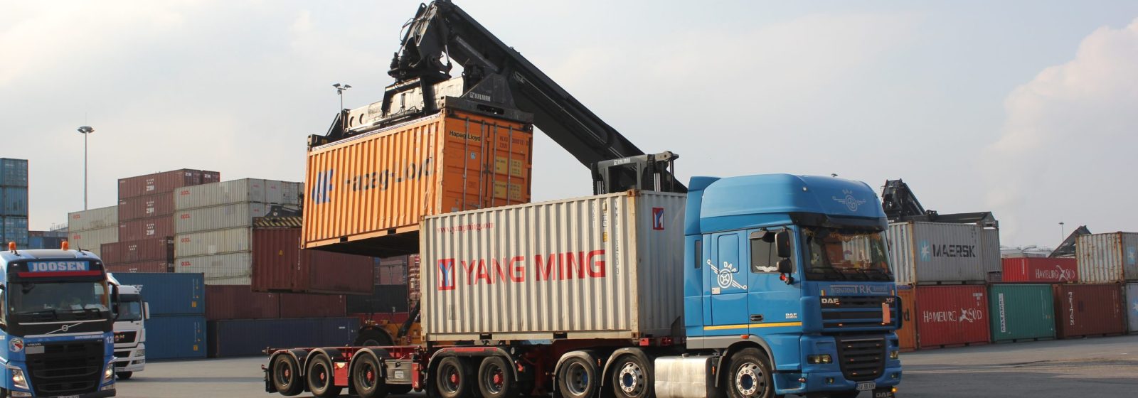 Containertrucking