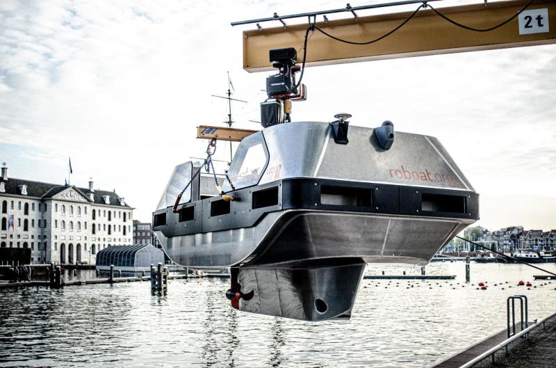 Autonoom varend bootje van Roboat