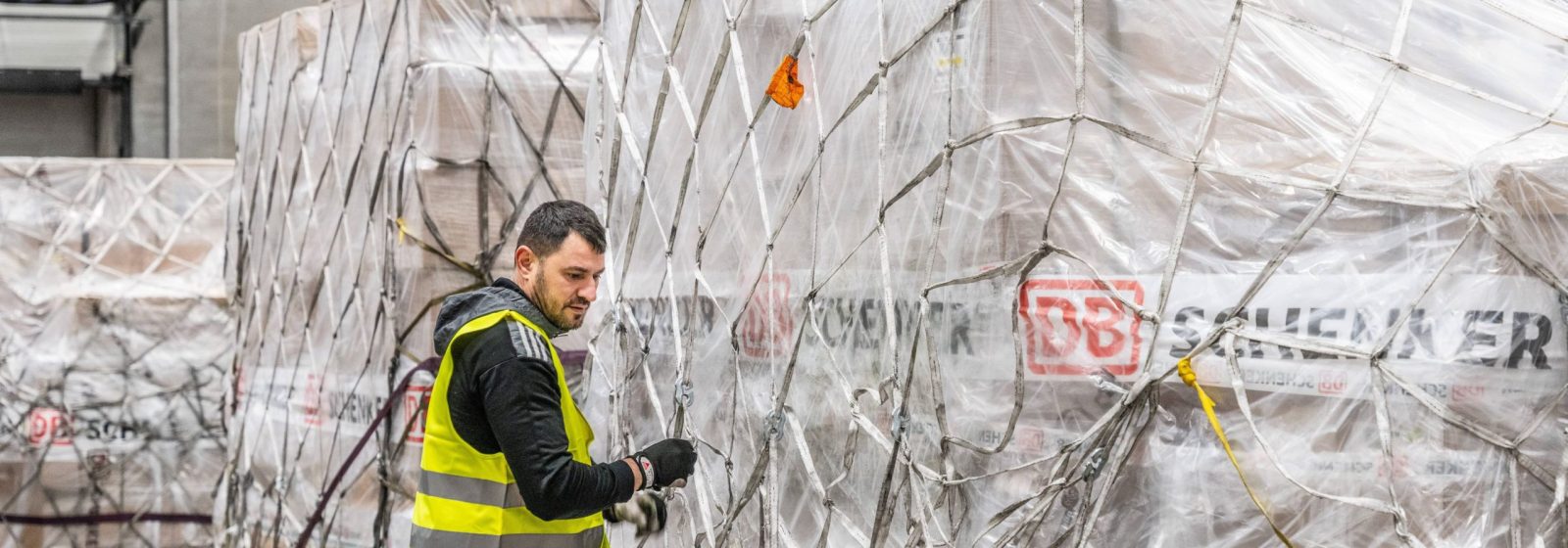 Zendingen van DB Schenker via luchtvracht