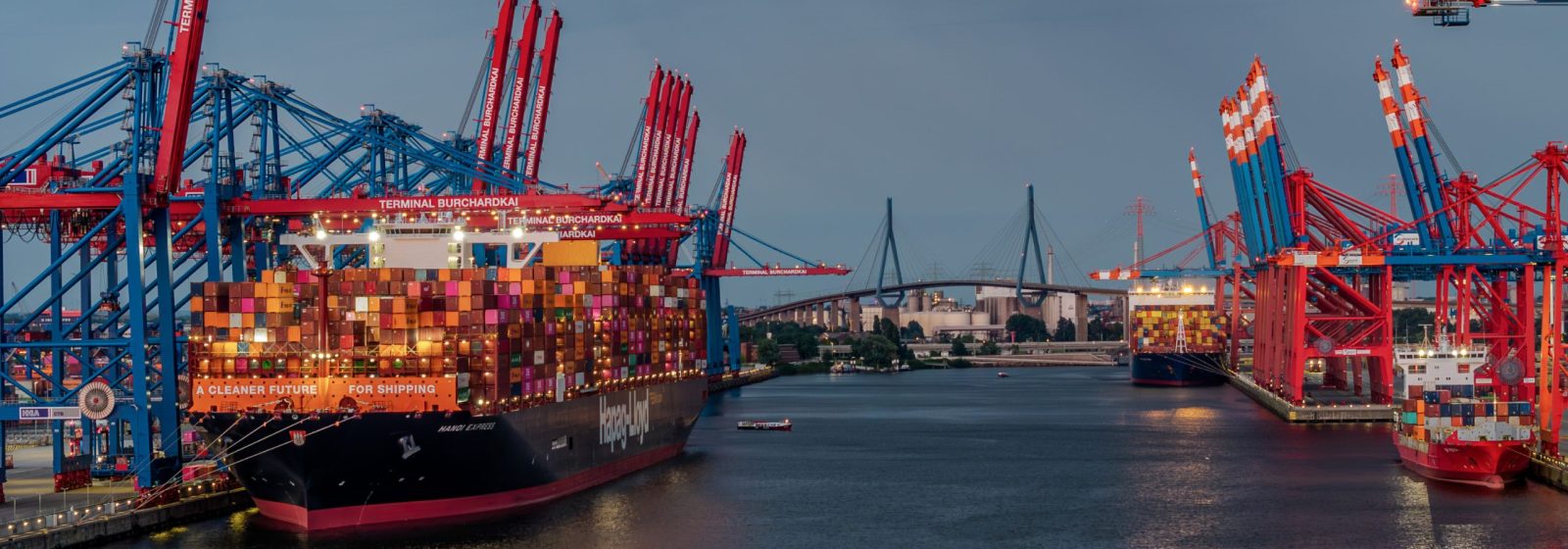 Waltershofer Hafen in Hamburg